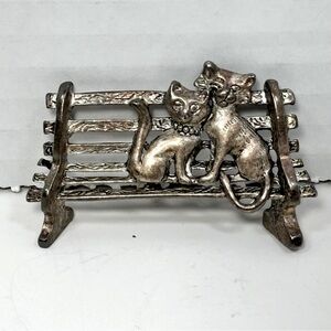 Vintage silver tone Cat Couple on bench pin